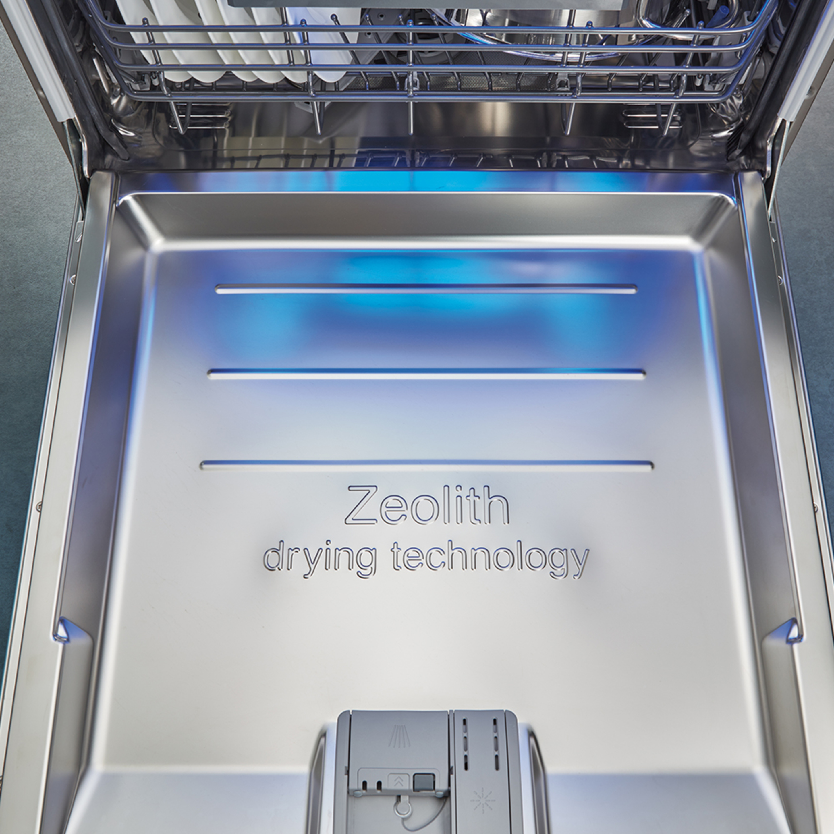 Zeolith Trocknen – Für glänzende Spülergebnisse bei V-Tech Elektroinstallation in Königsbrunn